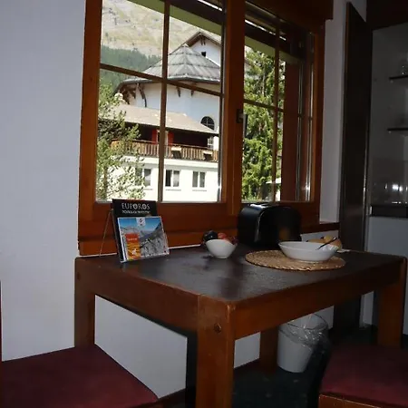 Hotel Grichting & Serviced Leukerbad