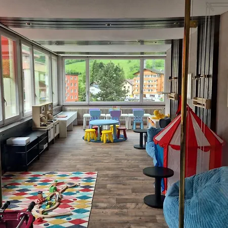 Hotel Grichting & Serviced