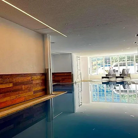 Grichting & Serviced 3*