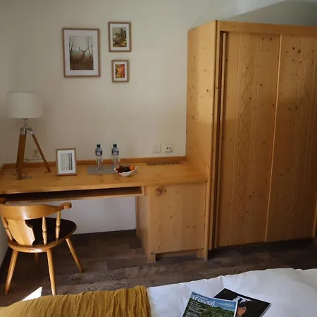 Hotel Grichting & Serviced Leukerbad